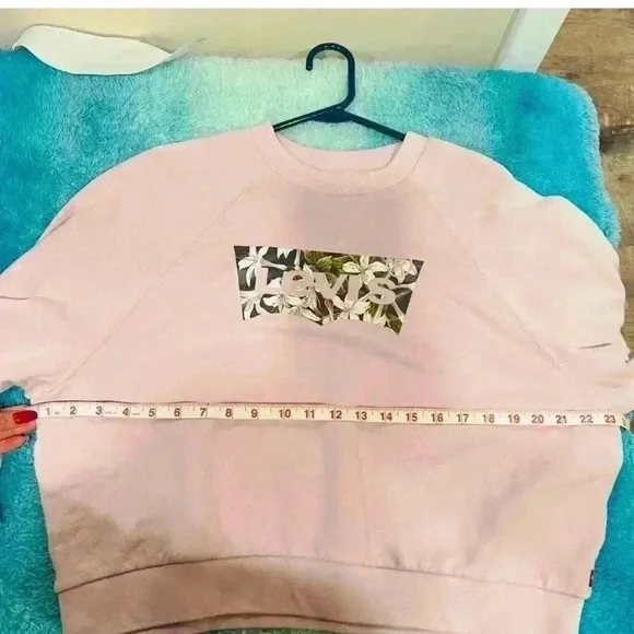🔥Levi's Women's Purple Sweatshirt🔥 - Picture 3 of 5